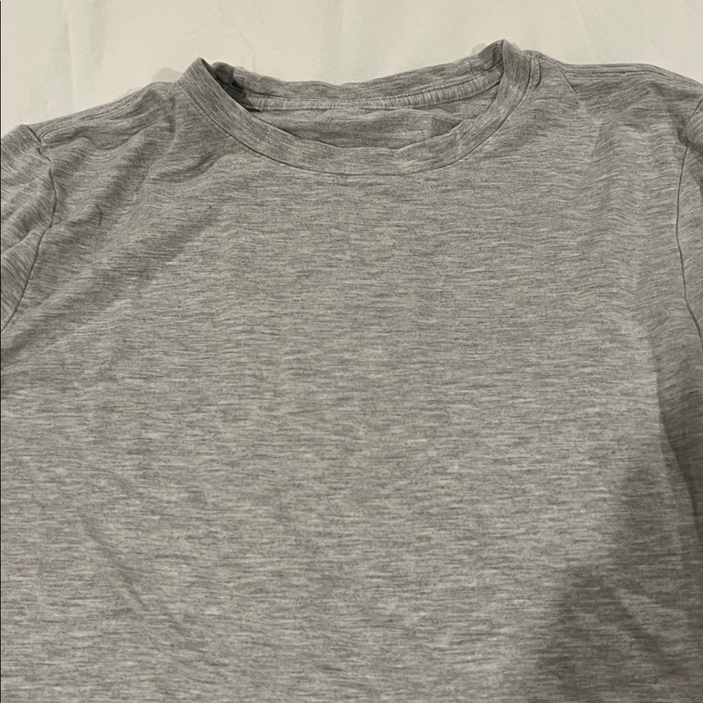 Lululemon sweatshirt gray size 8 - Picture 2 of 4